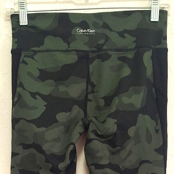 Calvin Klein Leggings Camo Print Performance Wick Size S - Picture 5 of 7